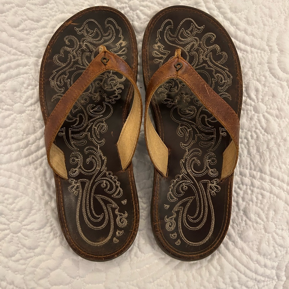 OluKai Brown Sandals with Leather Straps and Patterned Footbed